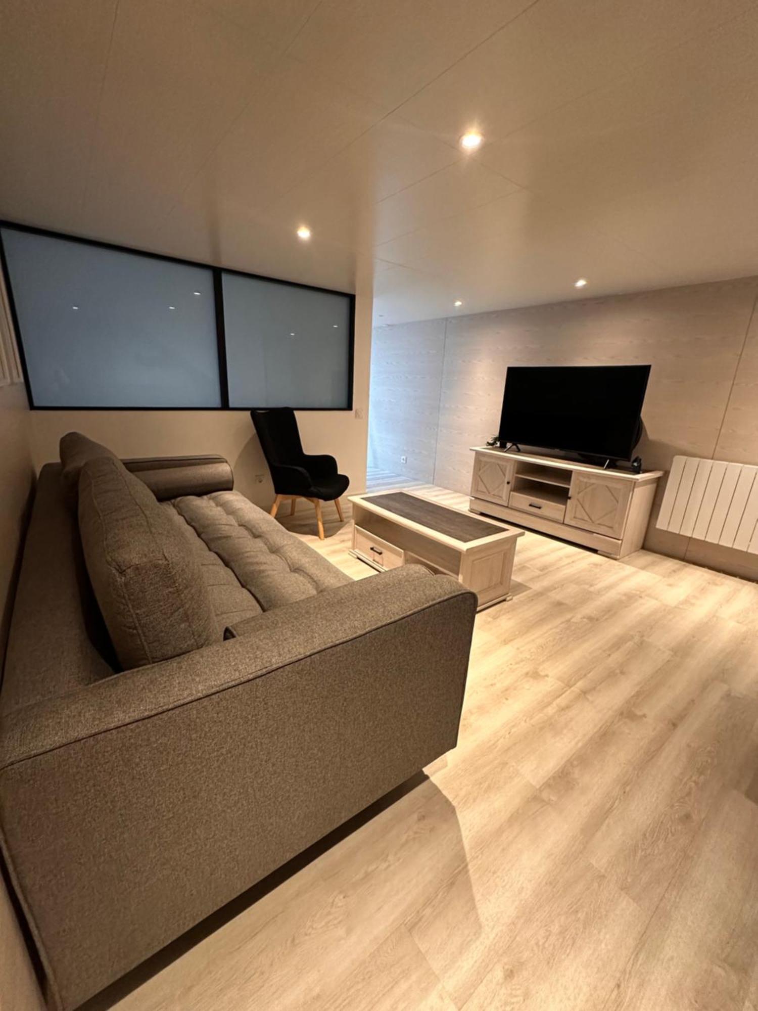 Jolie Dependance Equipee Apartman Cholet Kültér fotó